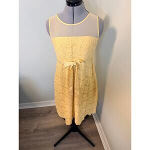 Motherhood Maternity Sleeveless with Illusion Neckline Lace yellow dress size S